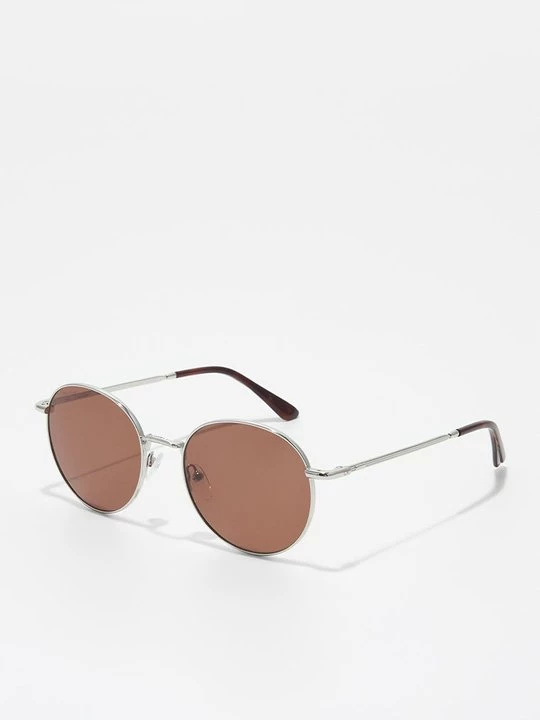 Foto van product Zonnebril Calvin Klein zilverkleurig