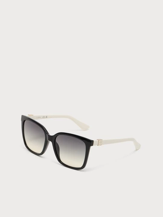 Foto van product Zonnebril Guess zwart