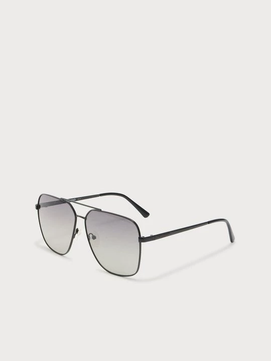 Foto van product Zonnebril Kurt Geiger zwart