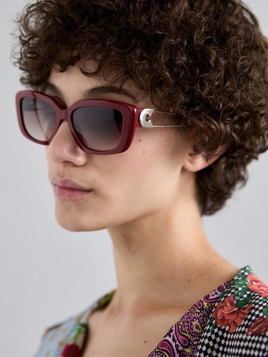 Foto van product Zonnebril MOSCHINO bordeauxrood