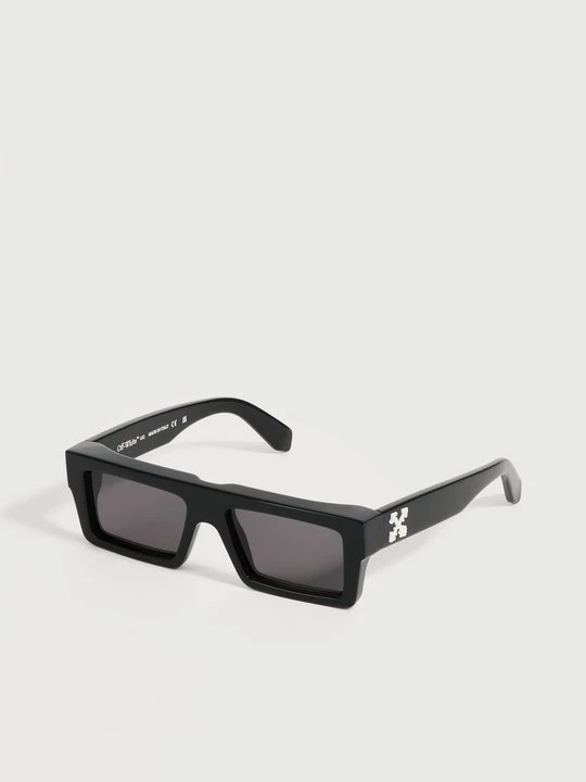 Foto van product Zonnebril Off White zwart