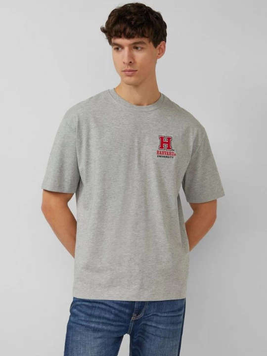 Foto van product Zwaar jersey T-shirt in een moderne pasvorm met college artwork s.Oliver grijs