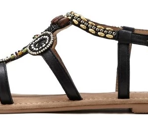 Foto van product LASCANA Sandalen met riem gemengde kleuren / zwart