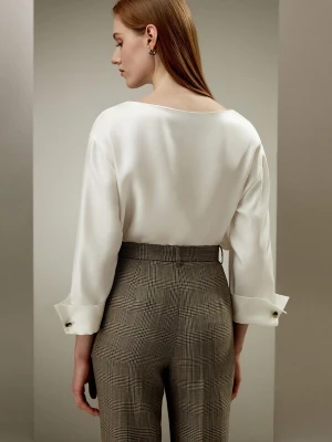 Foto van product Lilysilk Blouse 'Seidentwill Bluse mit U-Boot-Ausschnitt' wit