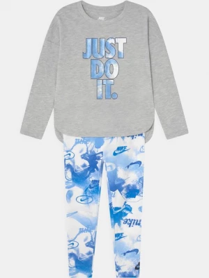Foto van product Longsleeve Nike lila