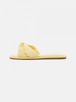 Foto van product Muiltjes Call It Spring geel