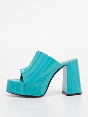 Foto van product Muiltjes met hak By FAR turquoise