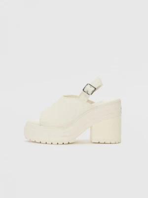 Foto van product Muiltjes met hak Converse crème