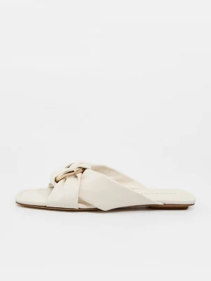 Foto van product Muiltjes Stuart Weitzman crème