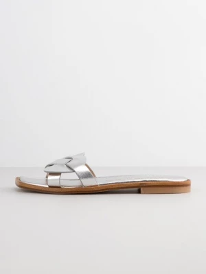 Foto van product Muiltjes Stuart Weitzman zilverkleurig