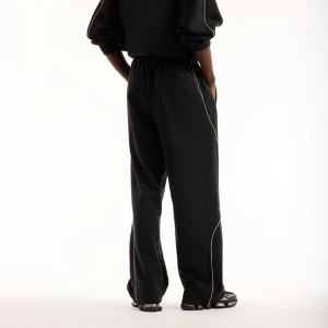 Foto van product new balance Broek 'Trackside' zwart