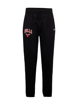 Foto van product NEW ERA Broek 'NBA ESSENTIALS CHIBUL' rood / zwart / wit