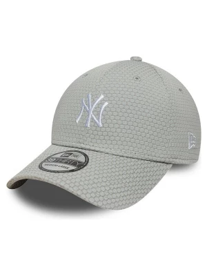 Foto van product NEW ERA Pet 'Gorra new era gris yankees stretch mesh 39thirty neyyan' greige