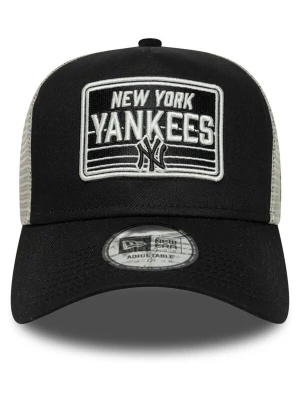 Foto van product NEW ERA Pet 'Gorra new era negra yankees mlb patch trucker cap' zwart