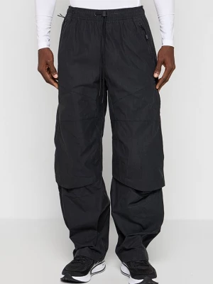 Foto van product Outdoorbroeken Nike zwart