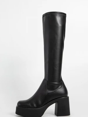 Foto van product Plateaulaarzen Steve Madden zwart