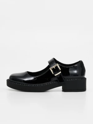 Foto van product Plateaupumps Koi Footwear zwart