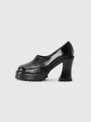 Foto van product Plateaupumps Nicole Saldana zwart