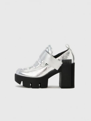 Foto van product Plateaupumps United Nude zilverkleurig