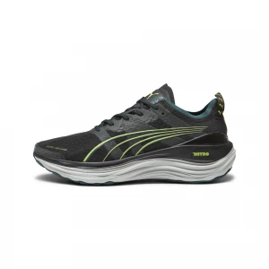 Foto van product PUMA ForeverRun NITROâ¢ WTR Hardloopschoenen voor Heren, Zwart / Geel