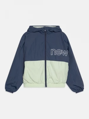 Foto van product Regenjas New Balance lichtblauw