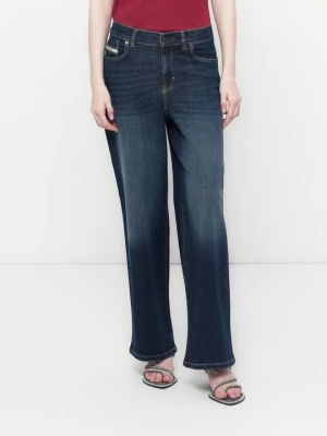 Foto van product Relaxed fit jeans Diesel rood