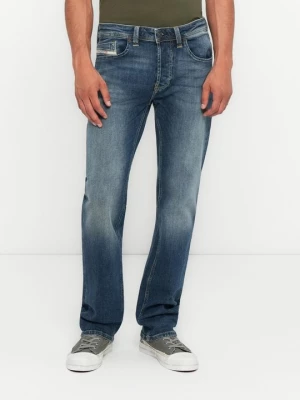 Foto van product Relaxed fit jeans Diesel rood