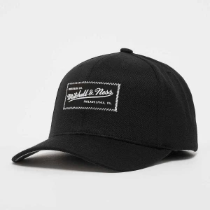 Foto van product Rubber Patch Classic Red Own Brand Mitchell & Ness zwart