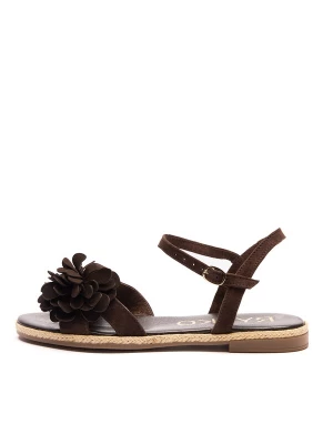 Foto van product RYŁKO Sandalen met riem chocoladebruin