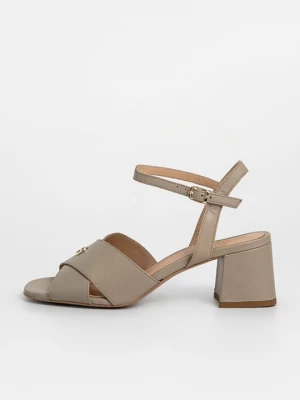 Foto van product Sandalen Aigner zandkleur