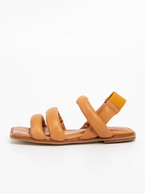 Foto van product Sandalen Holzweiler camel