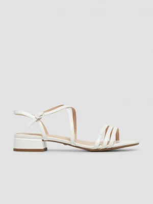 Foto van product Sandalen in laklederlook s.Oliver wit