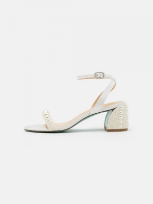 Foto van product Sandalen met enkelbandjes Blue By Betsey Johnson crème