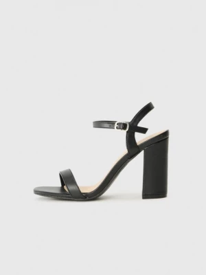 Foto van product Sandalen met hoge hak Koi Footwear zwart