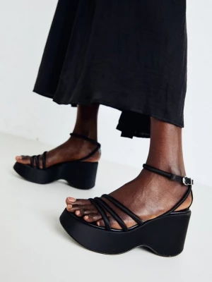 Foto van product Sandalen met plateauzool Buffalo zwart