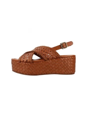 Foto van product Sandalen met plateauzool Carmela bruin