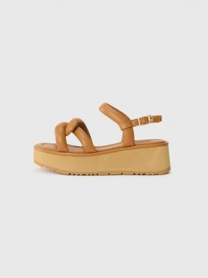 Foto van product Sandalen met plateauzool Gaudi lichtbruin