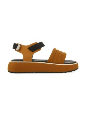 Foto van product Sandalen met plateauzool Gioseppo beżowy