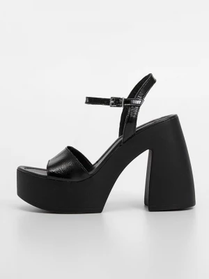 Foto van product Sandalen met plateauzool Jonak zwart