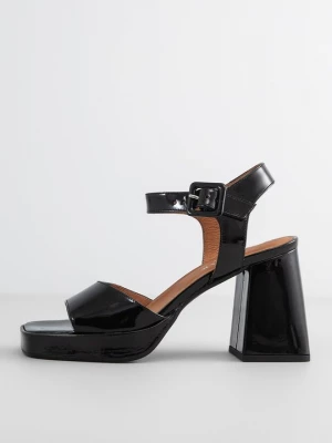 Foto van product Sandalen met plateauzool Jonak zwart