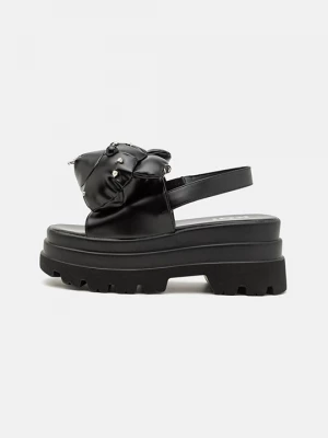 Foto van product Sandalen met plateauzool Koi Footwear zwart