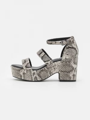 Foto van product Sandalen met plateauzool Marks & Spencer grijs