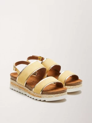 Foto van product Sandalen met plateauzool s.Oliver geel