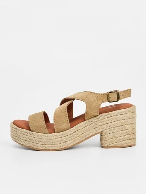 Foto van product Sandalen met plateauzool Toni Pons goudkleurig