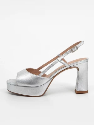Foto van product Sandalen met plateauzool Unisa zilverkleurig