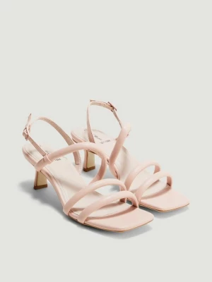 Foto van product Sandalen met riempjes en naaldhakken s.Oliver roze