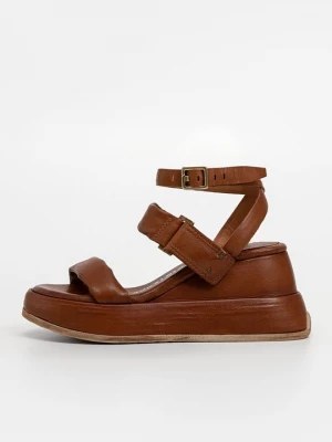 Foto van product Sandalen met sleehak A.S.98 cognac