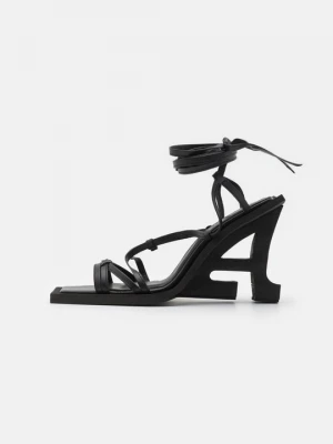 Foto van product Sandalen met sleehak Ahluwalia zwart