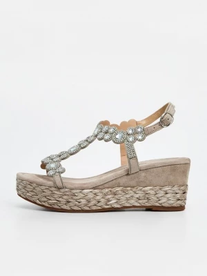 Foto van product Sandalen met sleehak Alma en Pena taupe