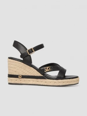 Foto van product Sandalen met sleehak in raffiagelook s.Oliver zwart